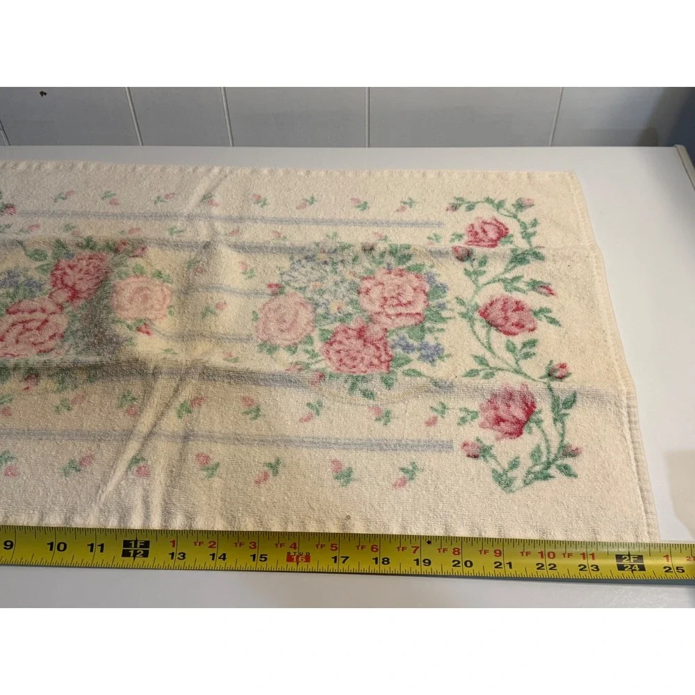 VTG Dundee Hand Towel Cream Pink Blue Rose Floral Cotton Cottagecore Made in USA